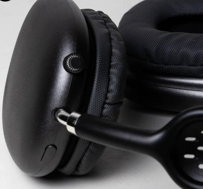 AirPods Pro Max (Black Edition)