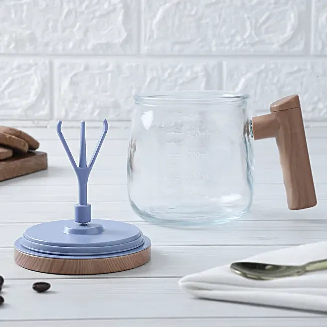 Classic Elegance Self-Stirring Mug
